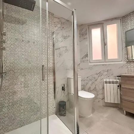 Lujo Proyector, Maquina Arcade, Wifi Y Patinetes * Oviedo