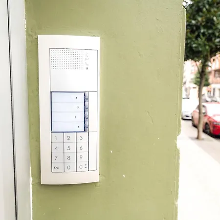 Lujo Proyector, Maquina Arcade, Wifi Y Patinetes Ов'єдо