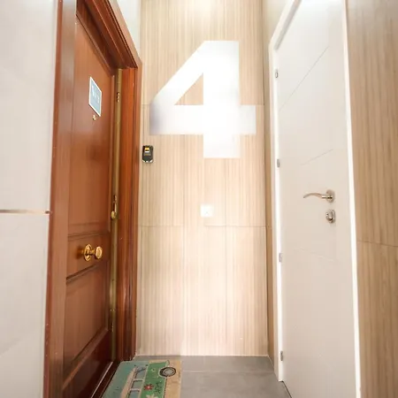 Apartament Lujo Proyector, Maquina Arcade, Wifi Y Patinetes Oviedo