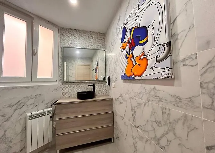 Lujo Proyector, Maquina Arcade, Wifi Y Patinetes Apartment