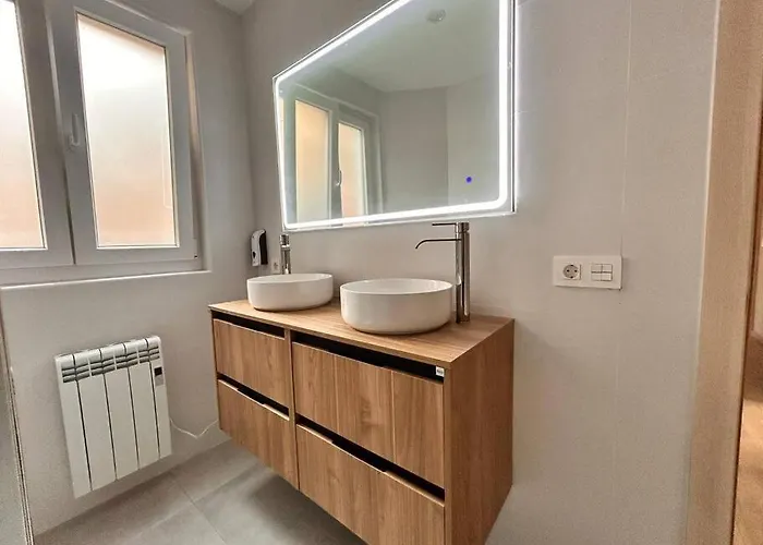 Lujo Proyector, Maquina Arcade, Wifi Y Patinetes Apartment *